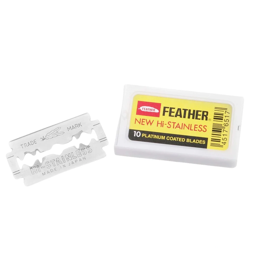 Feather Blade Hi-Stainless Platinum Coated Blade – open pack displaying blades.