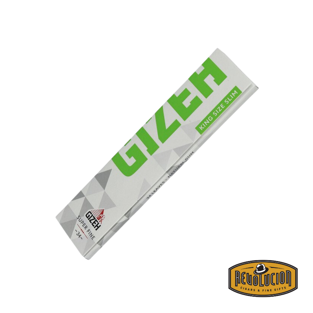 Gizeh Super Fine King Size Magnet Rolling Paper – 33 ultra-thin papers with a magnetic closure for freshness.