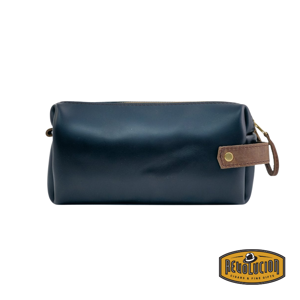 Alt: Side profile of the High Line Max Leather Bag showcasing its depth and structured silhouette.