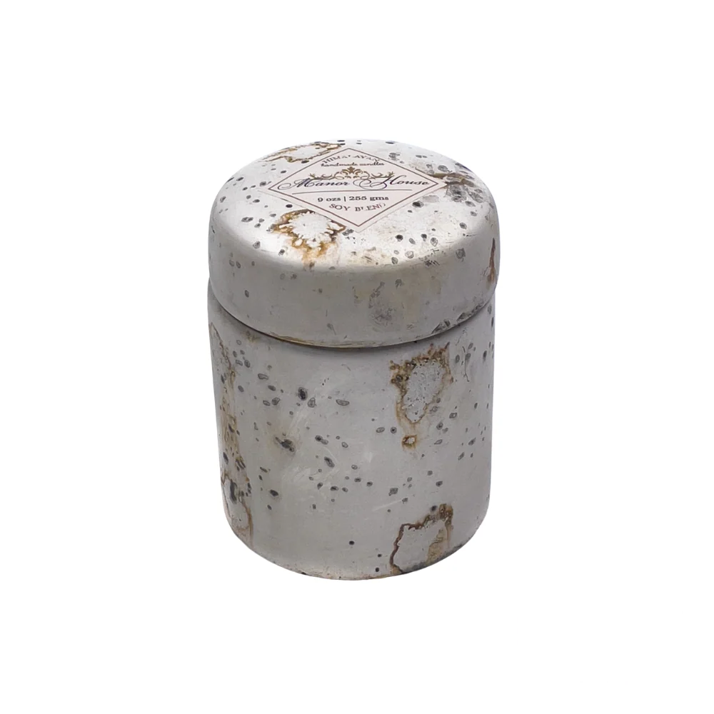 Himalayan Smoke Mountain Fire Glass Lidded Candle – 9oz candle in a sleek glass jar, featuring the refined scent of Manor House.