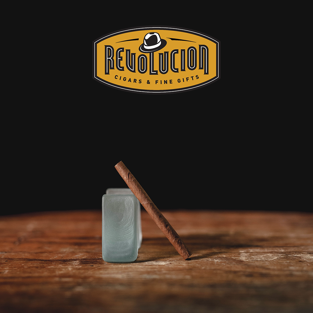 Neos Days Mini Cigarillo displayed at an angle, showcasing its smooth and refined shape.