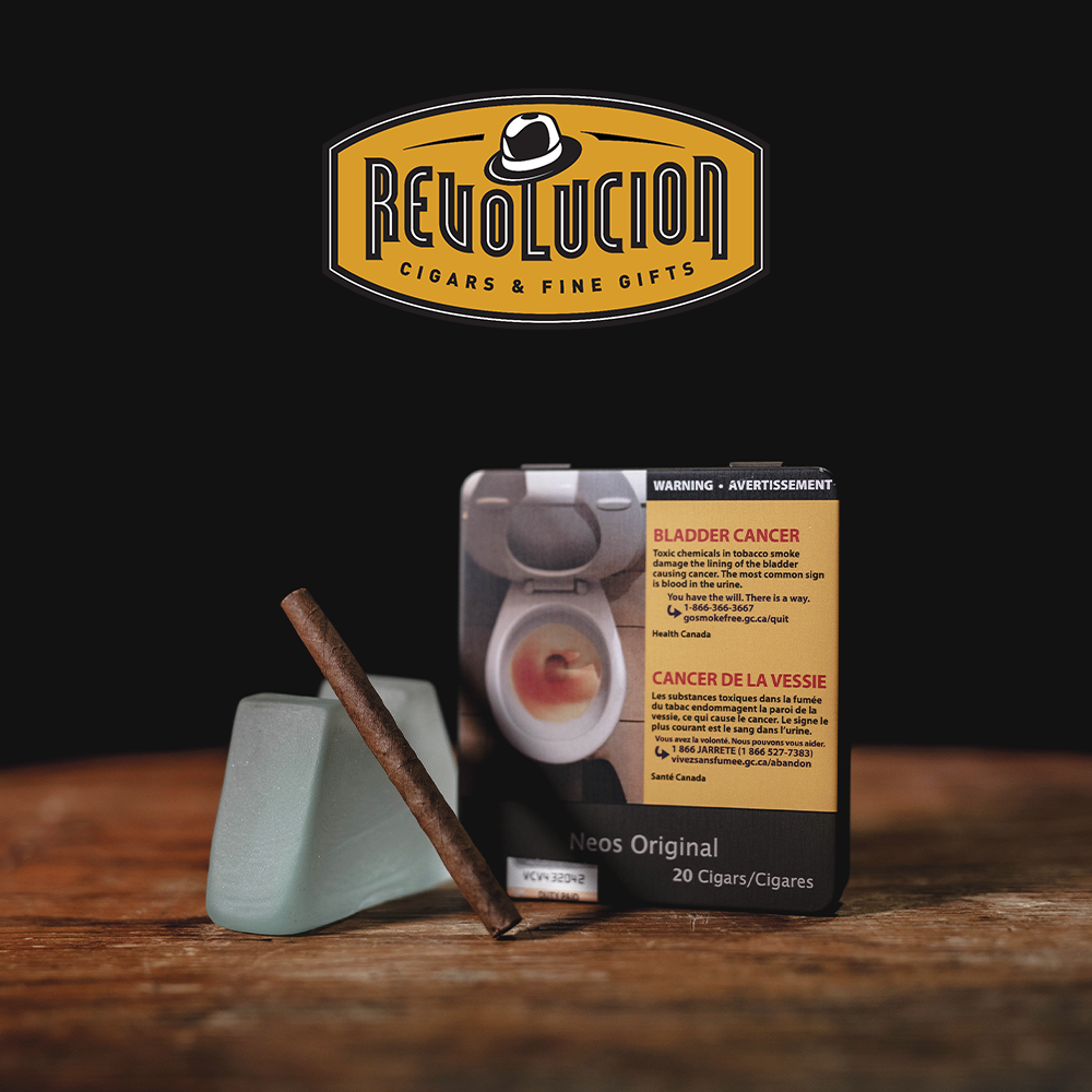 Plain packaging box of Neos Original Mini Cigarillos, highlighting the branding and product details.