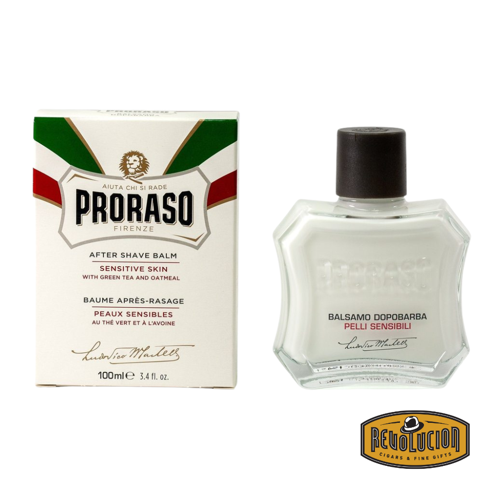 Proraso After Shave Balm Green Tea and Oatmeal bottle next to its box, front view.