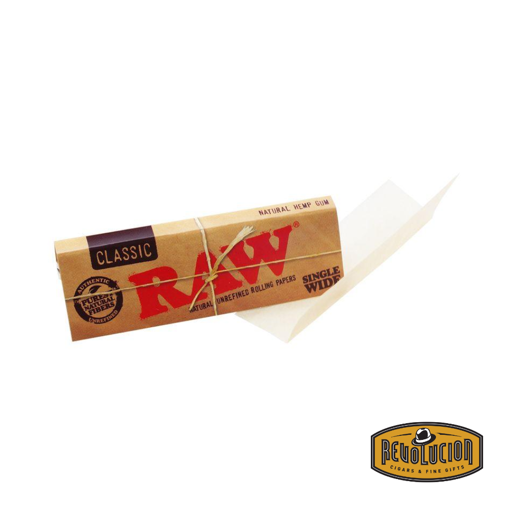 RAW Classic Single Wide Rolling Paper – unrefined, natural paper for a pure smoking experience.