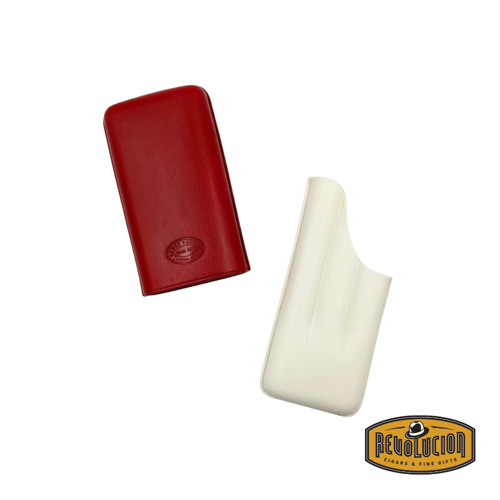 Open Romeo y Julieta 3 Cigar Case displaying its spacious interior, designed to securely hold and protect three cigars while maintaining freshness.