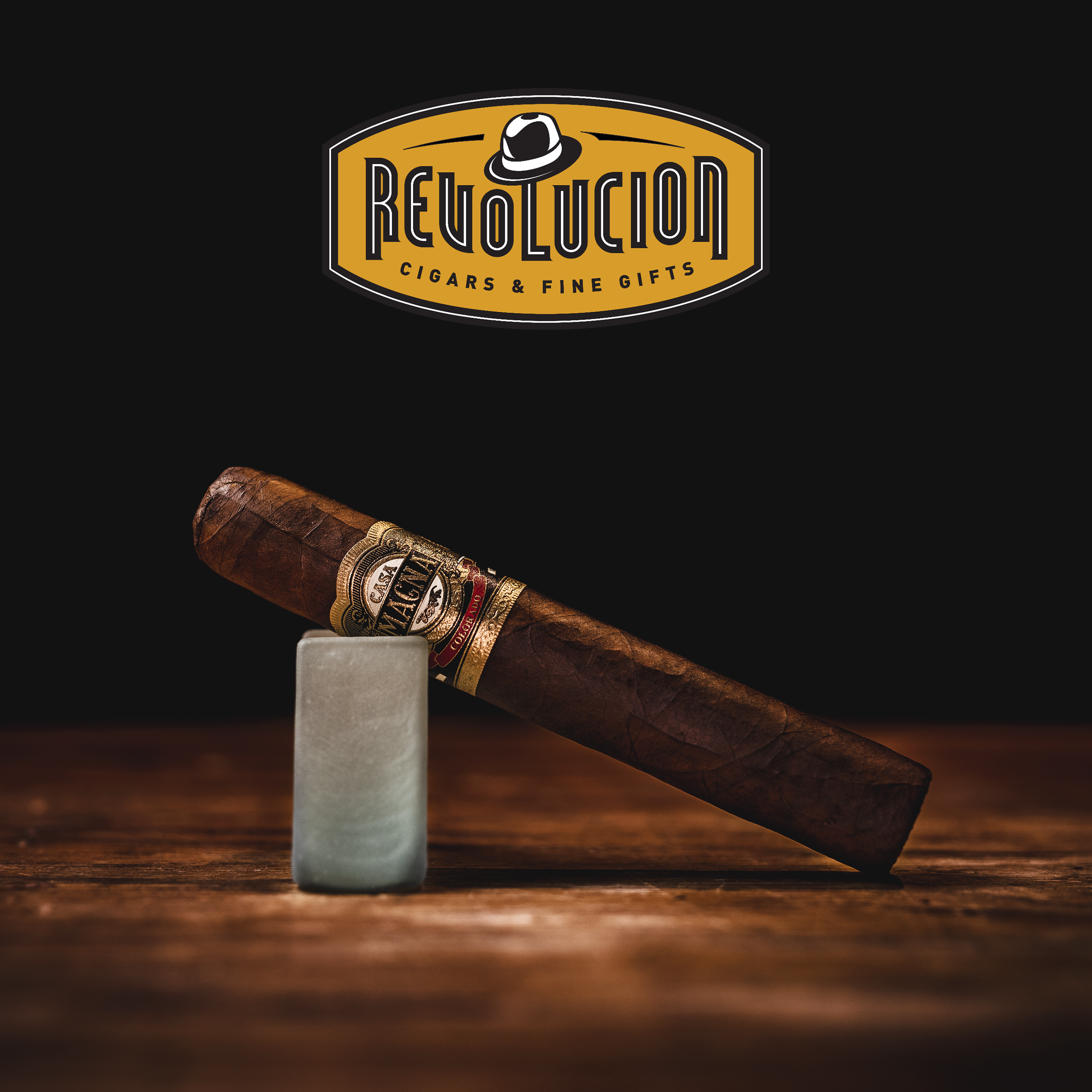 Casa_Magna_Robusto_Colorado_Angle