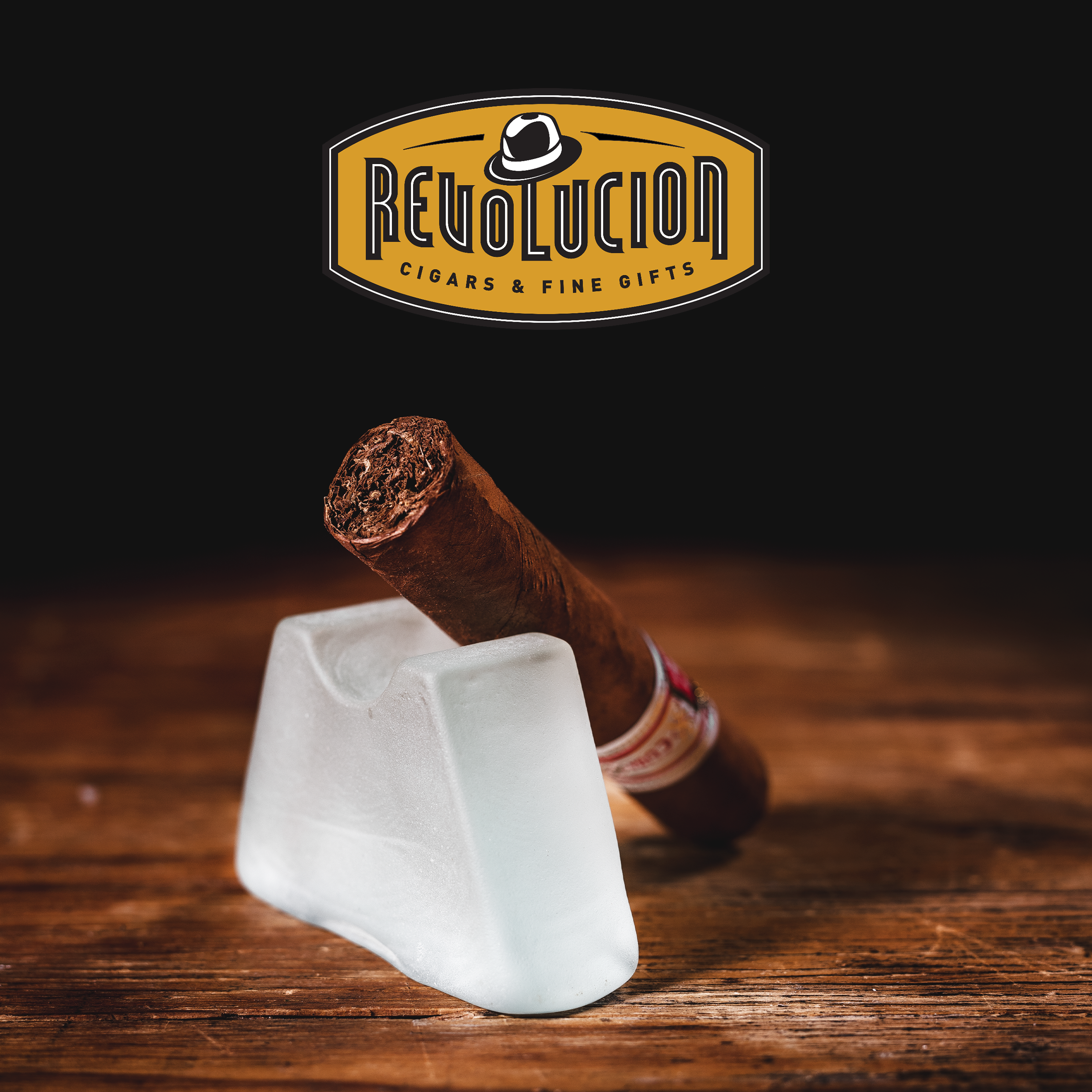 A close-up of the cigar’s foot, revealing the expertly packed tobacco for a balanced and even burn.