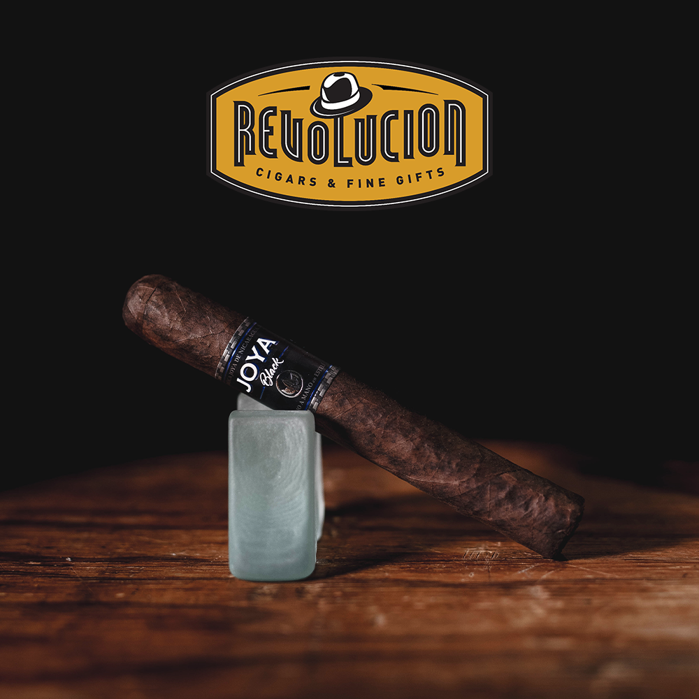 Joya de Nicaragua Black Toro Medium-Full Strength Nicaraguan Cigar