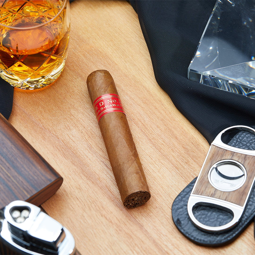 Partagas Series "D" No.5 Petit Robusto Full Strength Cuban Cigars