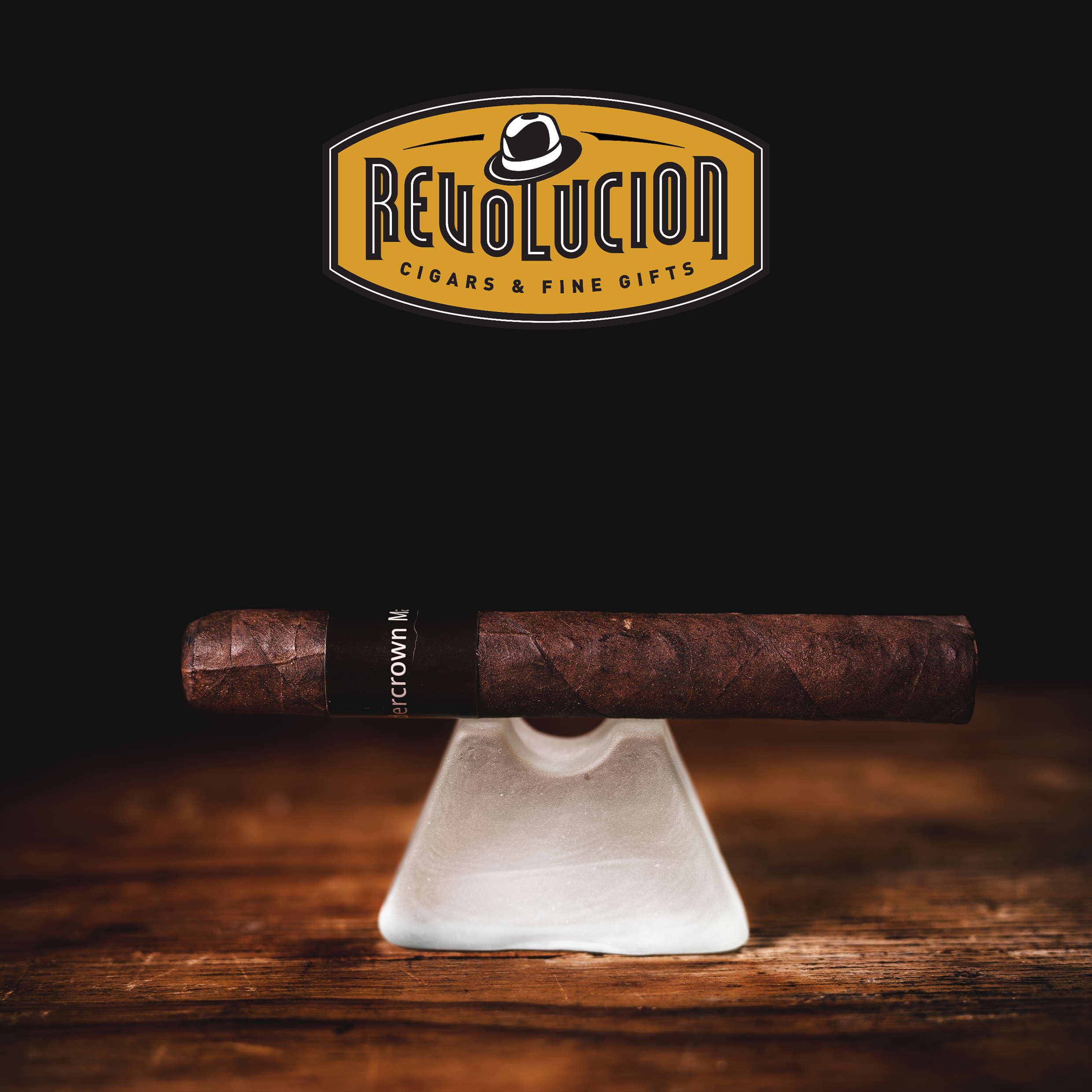 Undercrown_Maduro_Gran_Toro_Side