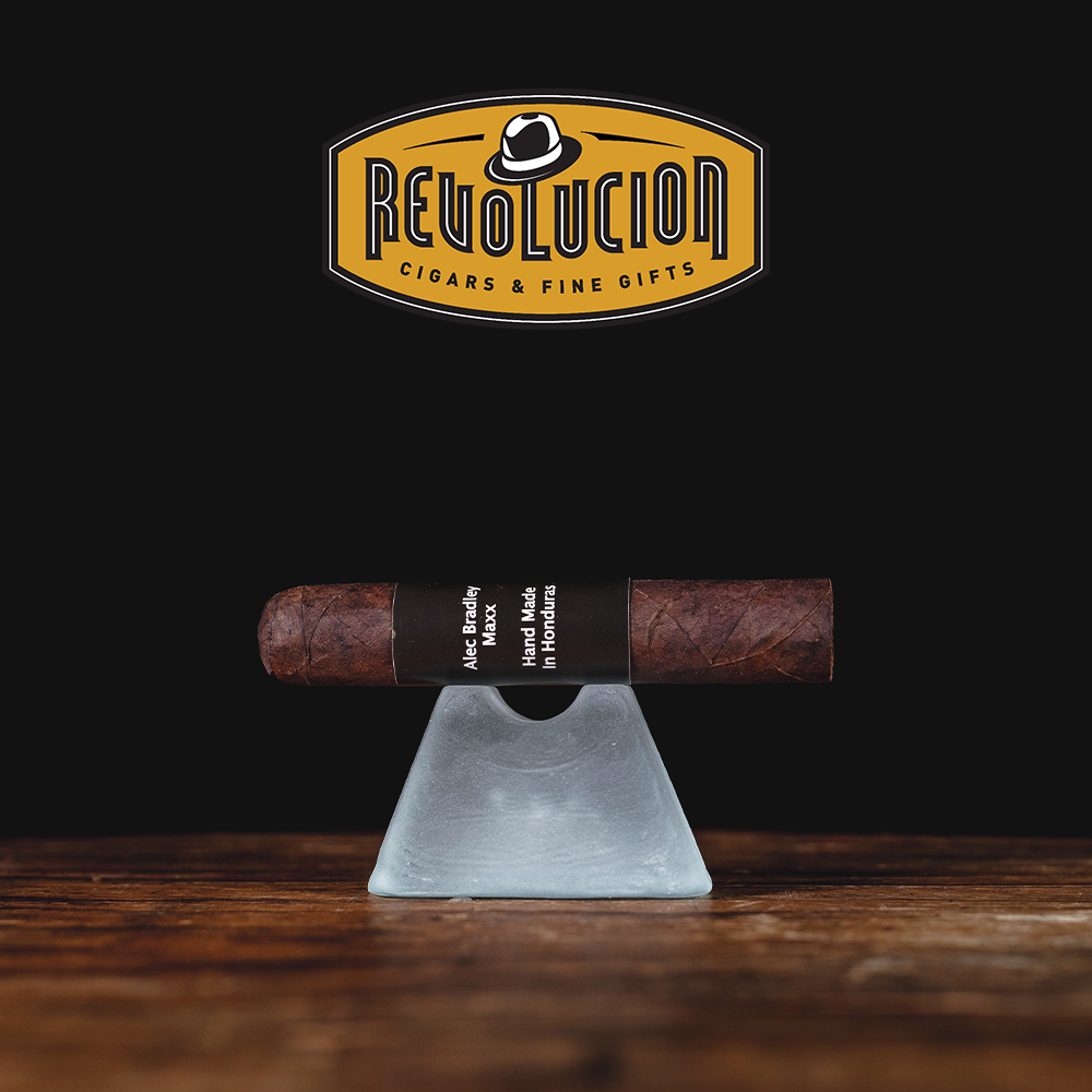 Alec Bradley Maxx - The Fix Medium-Full Strength Honduran Cigar