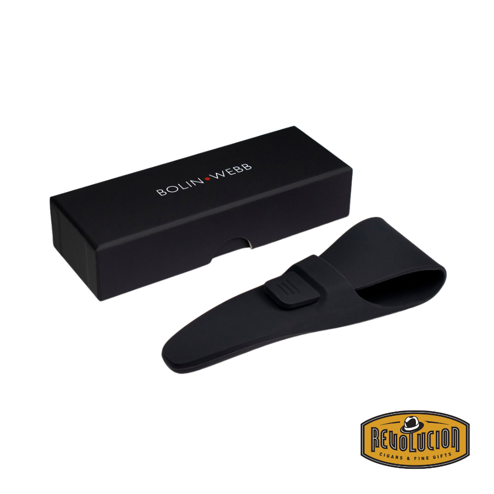 Front view of the Bolin Webb silicone razor case alongside its sleek branded box.

