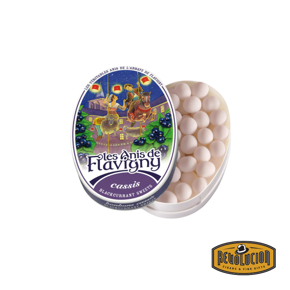 Les Anis de Flavigny oval tin with 50g of blackcurrant-flavored candies, featuring a traditional French design and classic confectionery style.