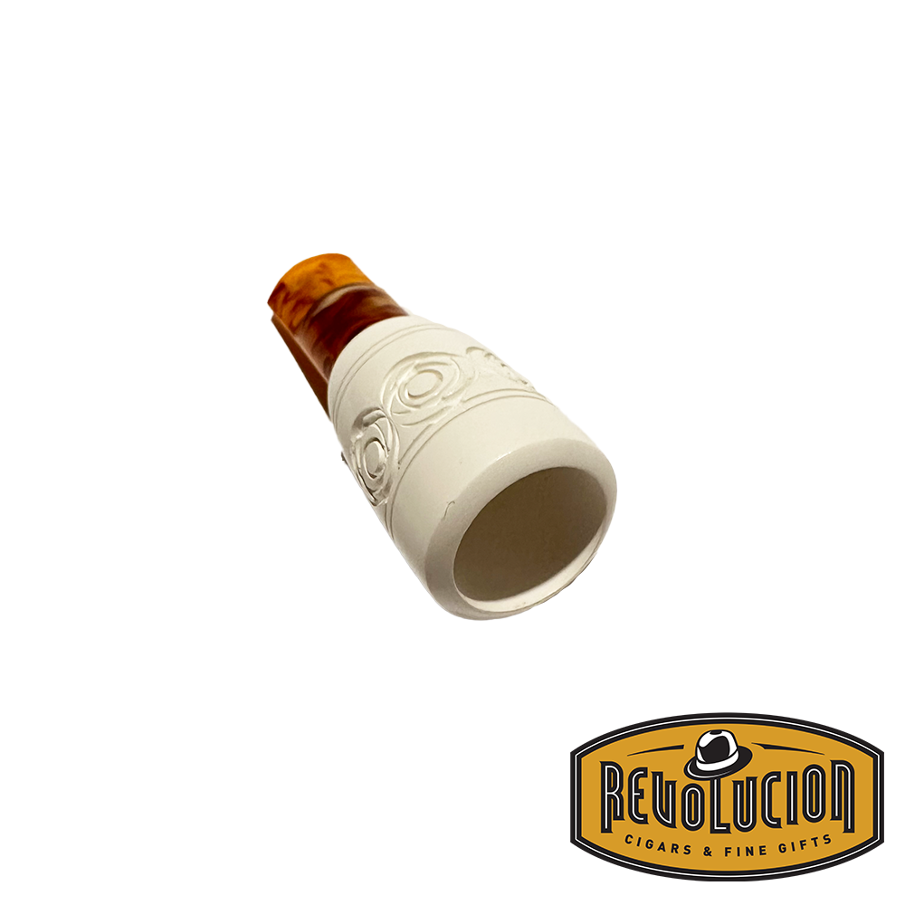 Elegant Meerschaum cigar holder with a smooth ivory-white finish, designed for a comfortable smoking experience.