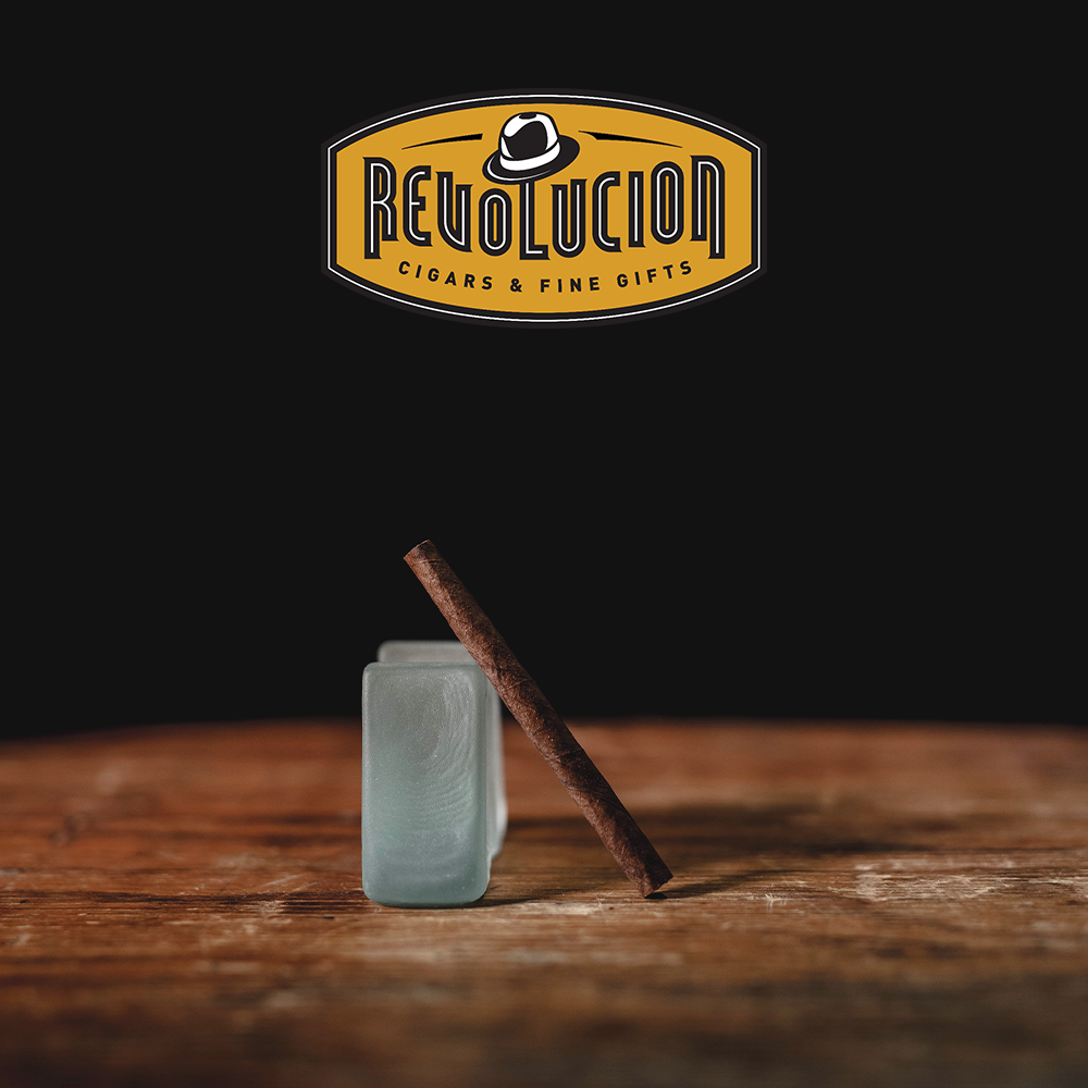 Neos Havana Nights Mini Cigarillo displayed at an angle, showcasing its slim and elegant design.