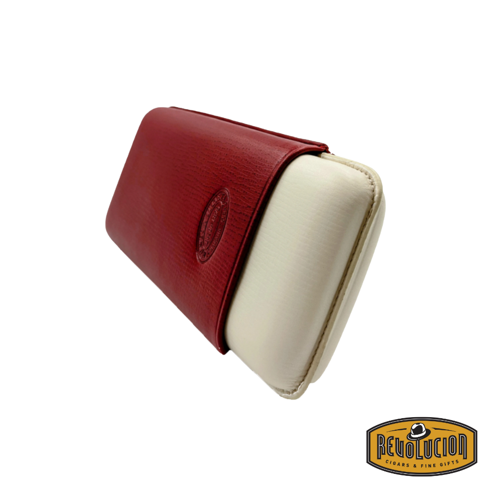 Elegant Romeo y Julieta 3 Cigar Case in a closed position, featuring a sleek design with a premium finish and iconic branding.