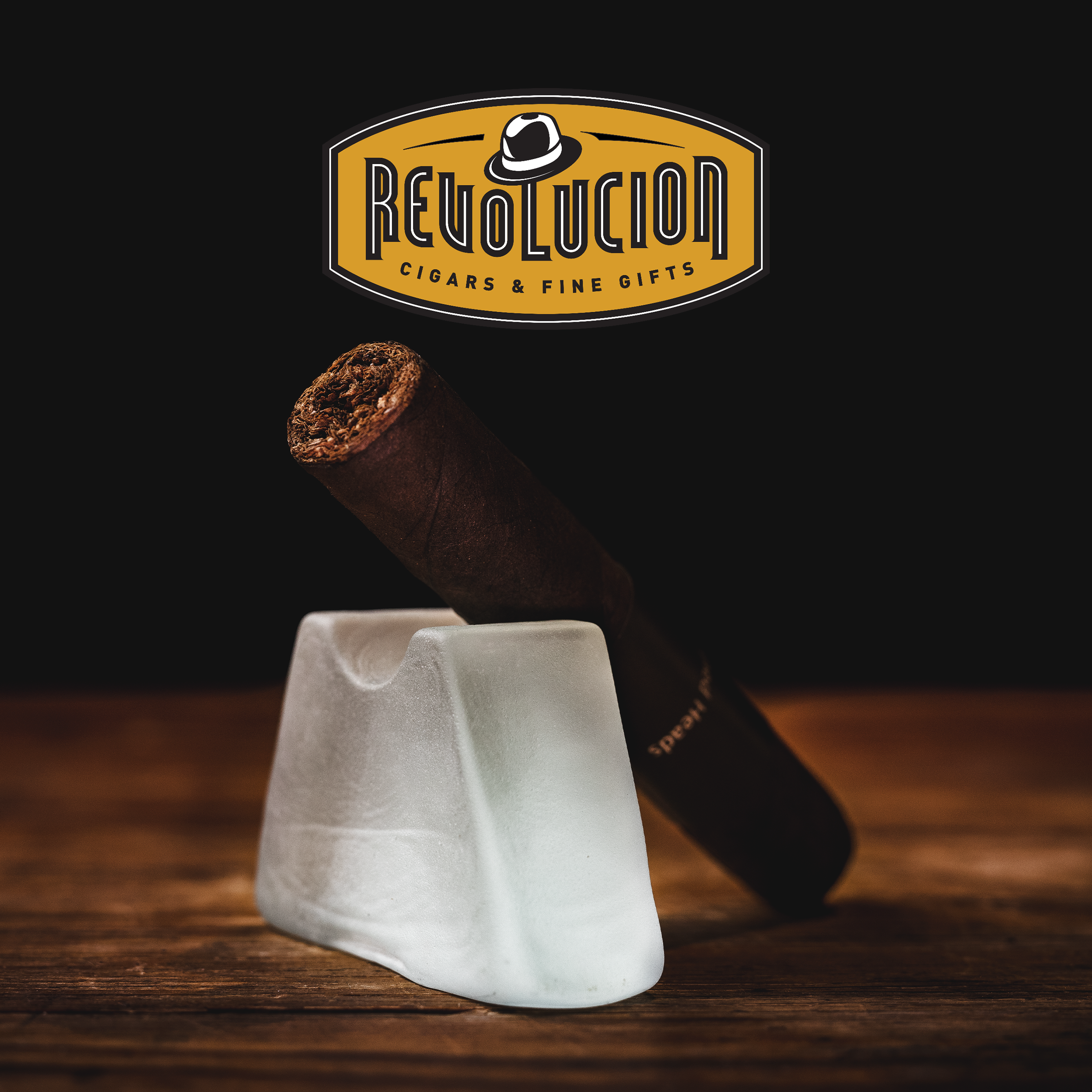Crowned_Heads_La_Imperiosa_Magicos_Bottom