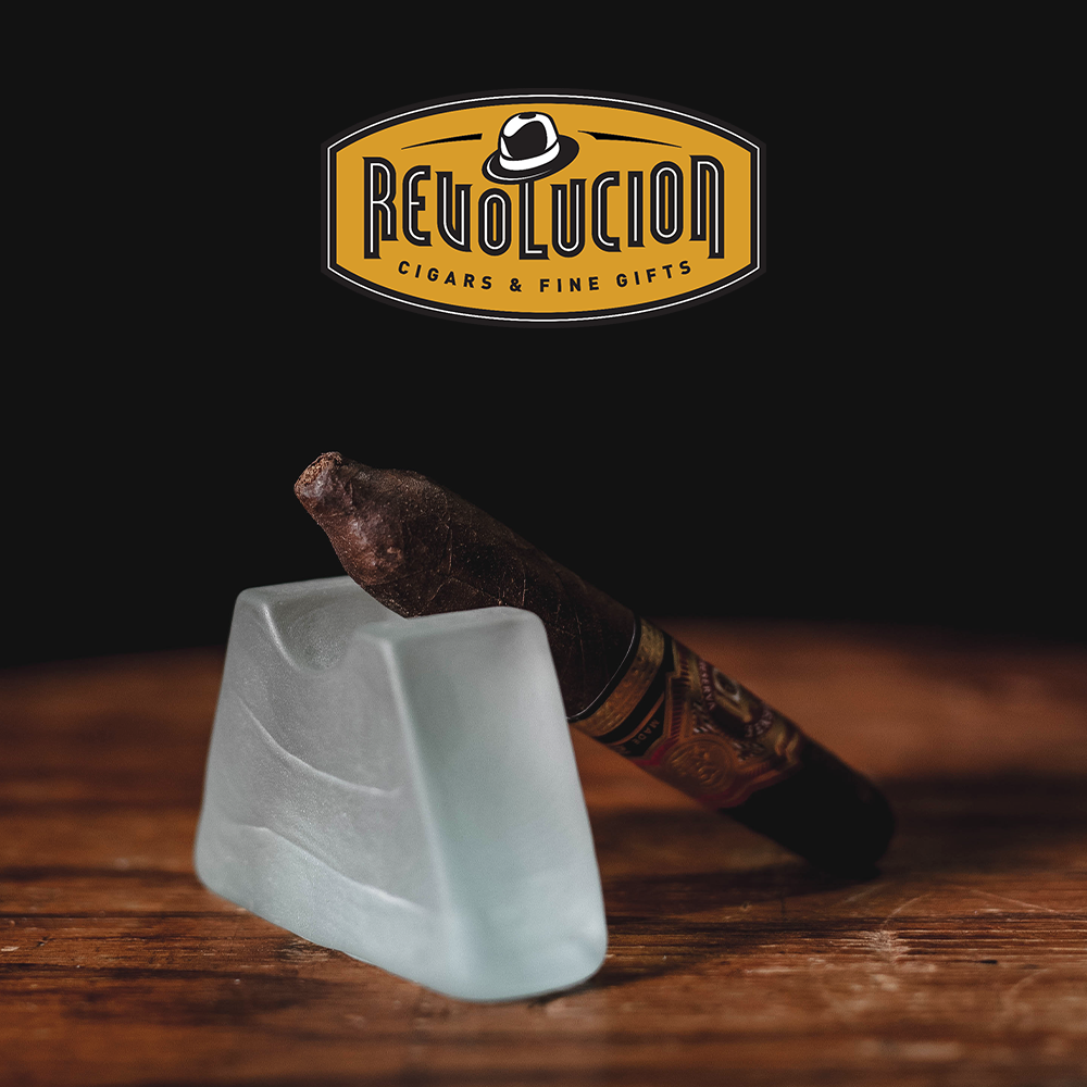 Arturo Fuente Short Story Perfecto Medium Strength Dominican Cigars