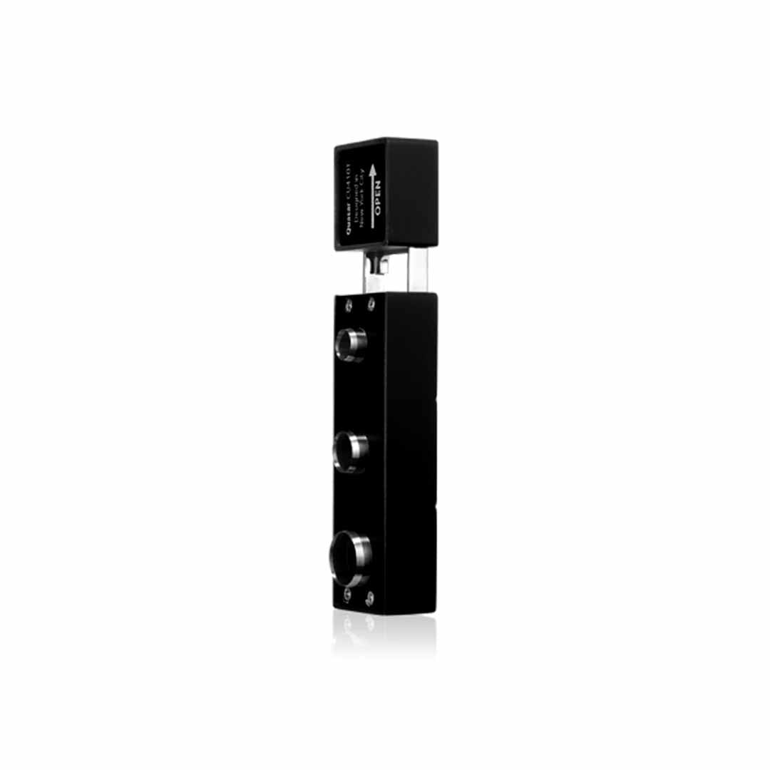 Coupe-cigares Colibri Quasar Punch en acier inoxydable - Noir 