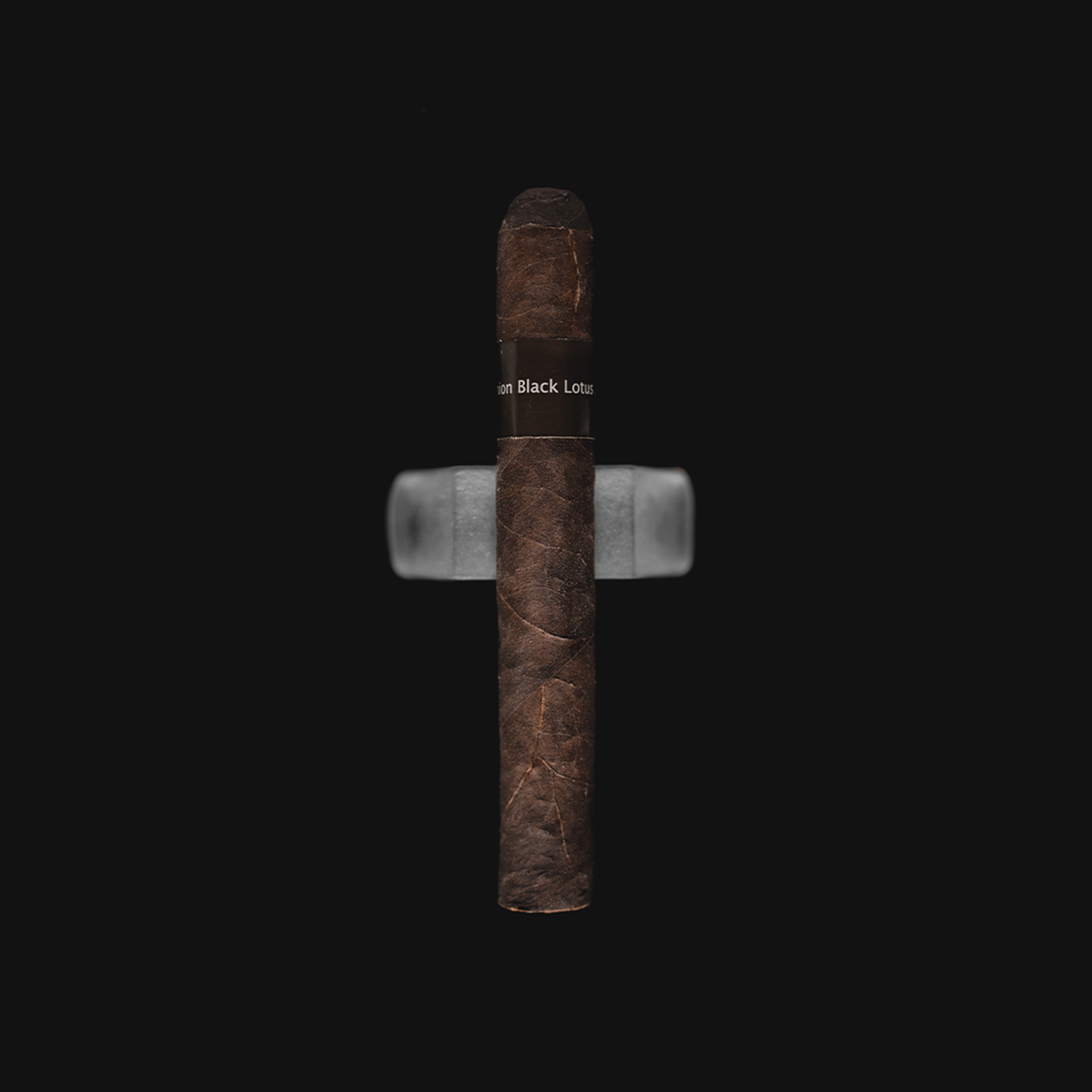 Dominion_Black_Lotus_Maduro_Toro