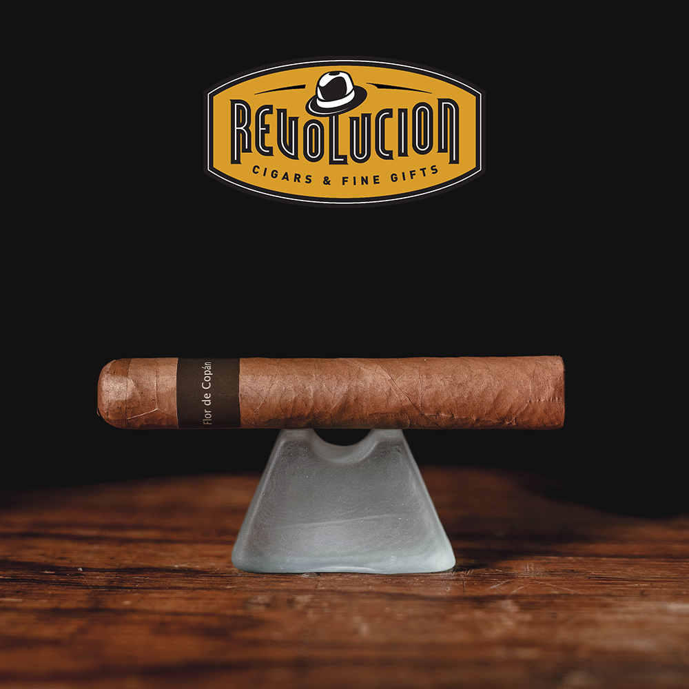 Flor de Copan Titan Gordo Mild-Medium Strength Honduran Cigars