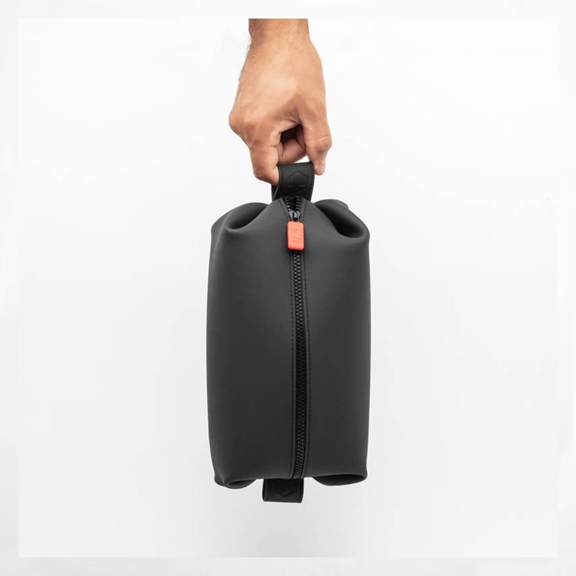 Koby_Bag_Charcoal_standing